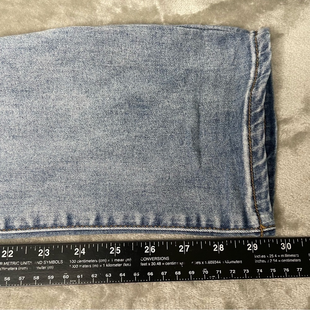 Kut from the Kloth Jeans Size 10 Straight Leg Ankle Distress Light Wash Stretch - Picture 11 of 12